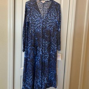 NWT LuLaRoe Unicorn Animal Print Medium Sarah Sweater